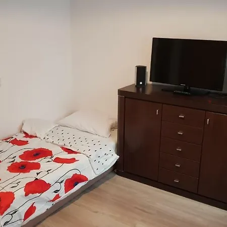 Pomorska Δωμάτια σε οικογενειακή κατοικία *